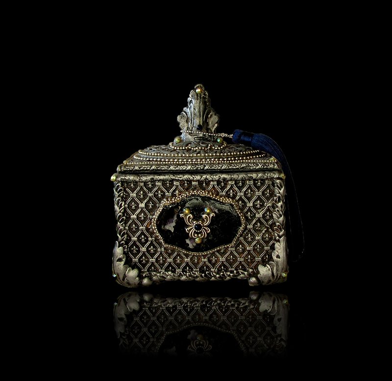 Wooden jewelry box,Jewelry Storage, Keepsake box,silver jewelry box,treasure box - Storage - Wood Silver