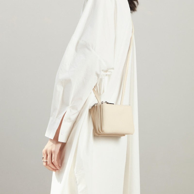 White 2 color multi-zip accompaniment pleats accompanying bag mini purse PU soft leather shoulder bag - กระเป๋าแมสเซนเจอร์ - หนังเทียม ขาว