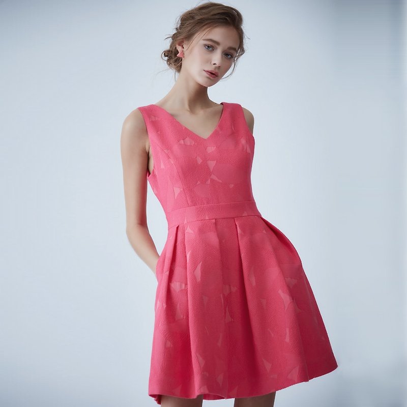 V領織紋布無袖洋裝 - 連身裙 - 其他材質 粉紅色