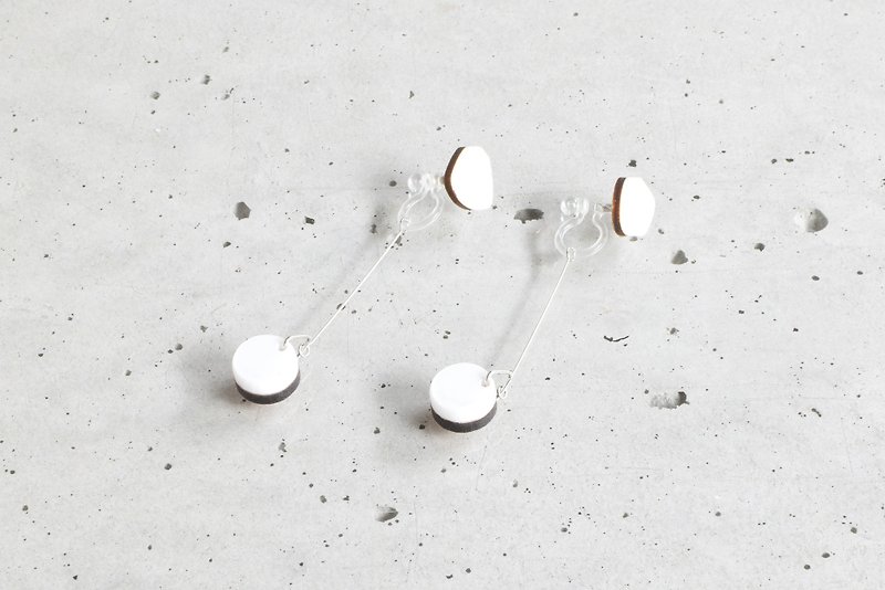 koishi drop Clip-On/ WHITE - Earrings & Clip-ons - Acrylic White