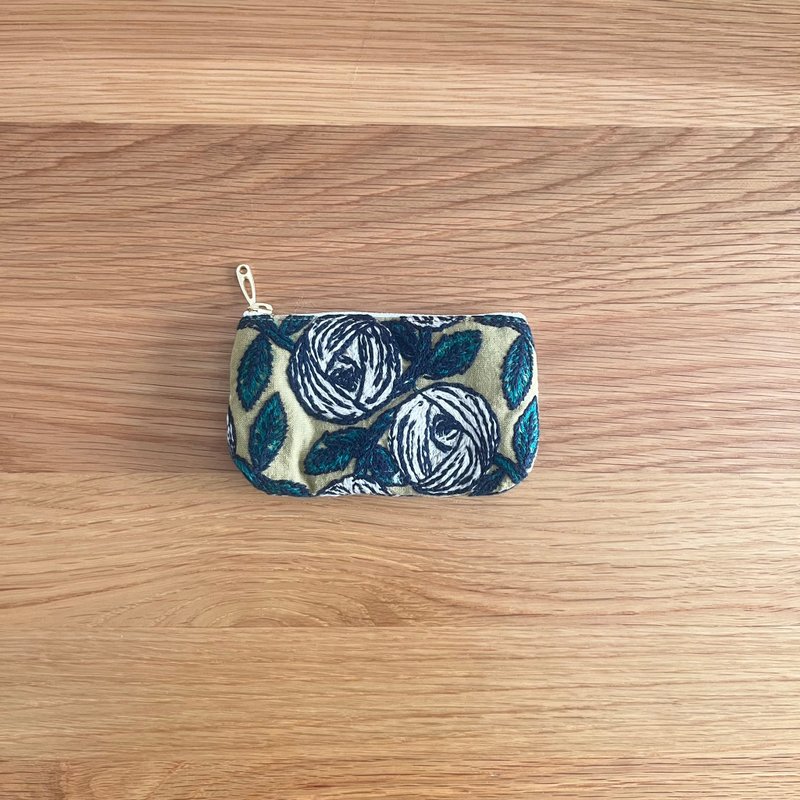 mina perhonen rosy ミニポーチ 　薔薇　カーキ - 零錢包/小錢包 - 棉．麻 卡其色