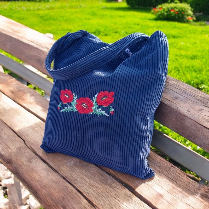 Large blue corduroy tote bag with poppies and hand embroidered lining - กระเป๋าถือ - วัสดุอื่นๆ สีน้ำเงิน