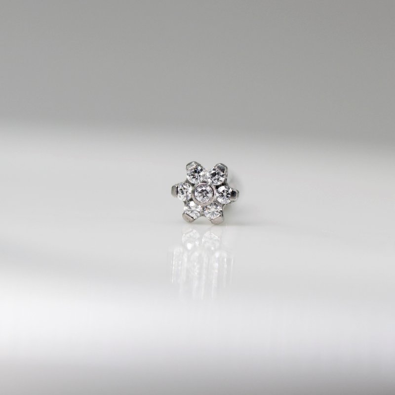 【SWS飾品】雪花造型耳骨環 粗針1.2mm 單支販售 醫療鋼 轉珠耳環 - 耳環/耳夾/耳骨夾 - 不鏽鋼 銀色