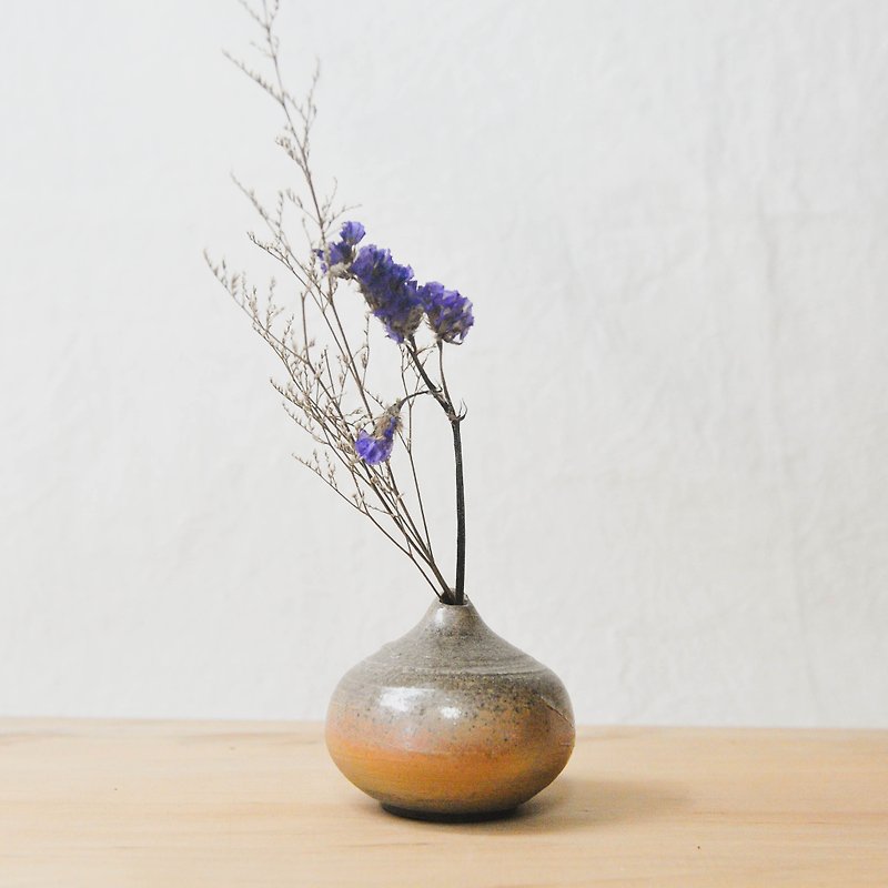 柴燒陶手作 栗子花器 - 花瓶/陶器 - 陶 橘色