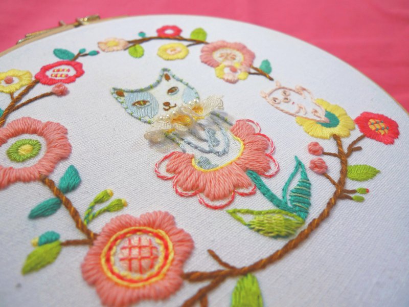 (Taipei November) Basic embroidery of Gray Cat’s little seeds, 13 stitches, flexible use of mosaics and leaves, fur colors to choose from - เย็บปักถักร้อย/ใยขนแกะ/ผ้า - ผ้าฝ้าย/ผ้าลินิน 