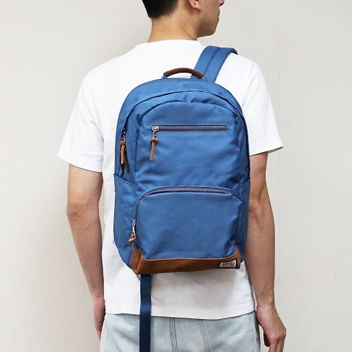 Argali Argali 香港品牌 戶外後背包 中性 大容量 實用 簡約風 雙肩包 YKK拉鍊 Fossa Backpack 天空藍色