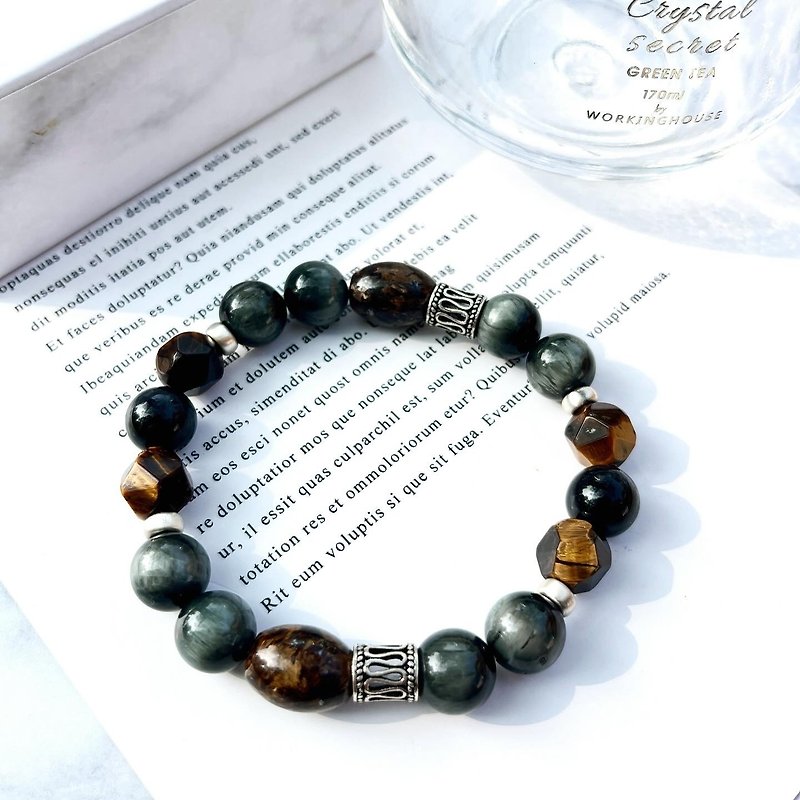 Eagles and tigers contend/good eloquence helps performance with crystal/eagle eye Stone/blue and yellow tiger eye/celestial Bronze titanium - สร้อยข้อมือ - คริสตัล สีเทา