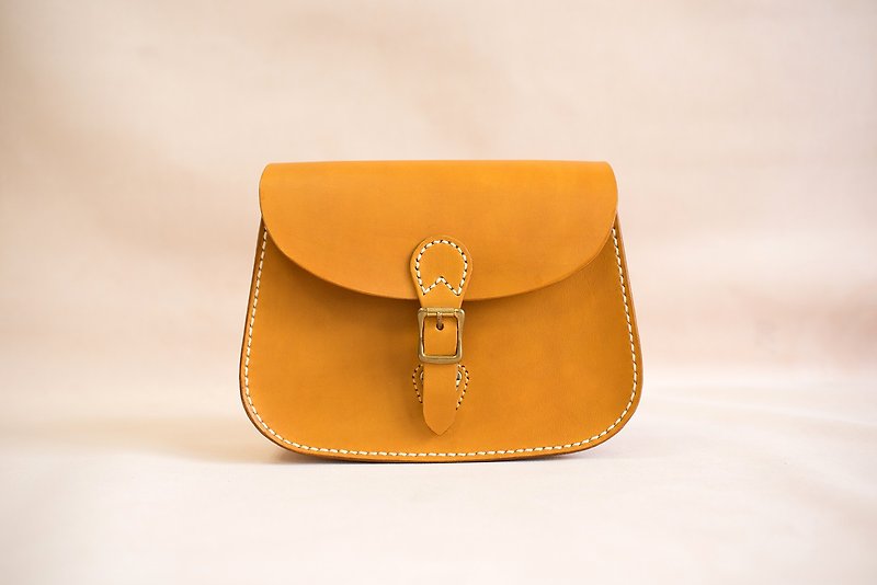 Women's Cowhide Leather Classic Saddle Handbag Handmade Shoulder Bag - Messenger Bags & Sling Bags - Genuine Leather Orange