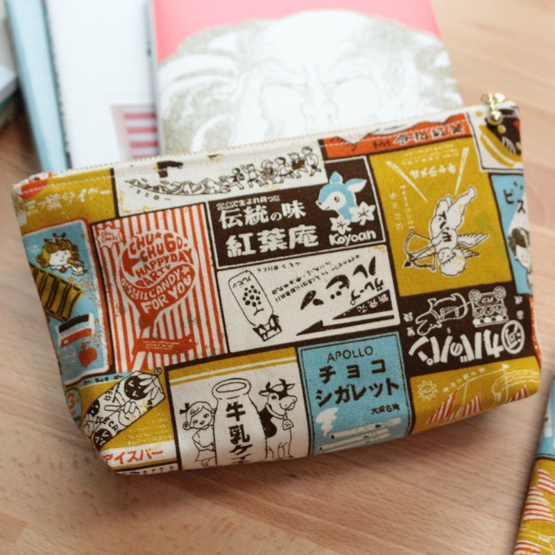 【Showa Candy】Zipper Cosmetic Bag Sundry Bag Storage Canvas - กระเป๋าคลัทช์ - ผ้าฝ้าย/ผ้าลินิน สีกากี