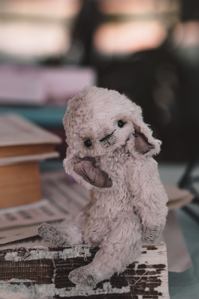Vintage style teddy bunny - 玩偶/公仔 - 其他材質 多色