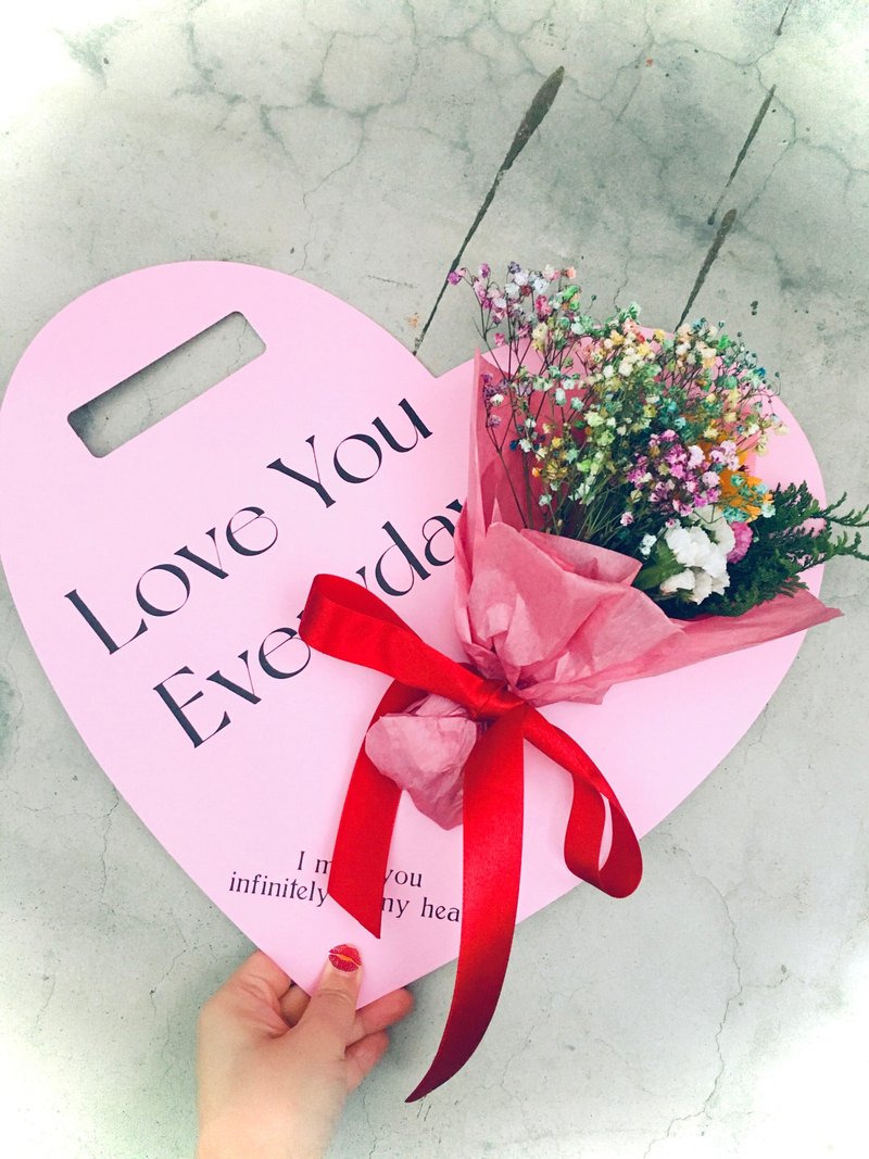 Love You Everyday 大聲說出來 愛心看版小花束 情人節禮物 - 乾燥花/永生花 - 植物．花 