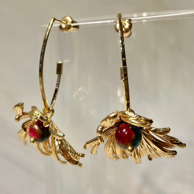 [Chestnut Flower] Elizabeth Charlotte earrings. Czech glass beads - ต่างหู - ทองแดงทองเหลือง สีทอง