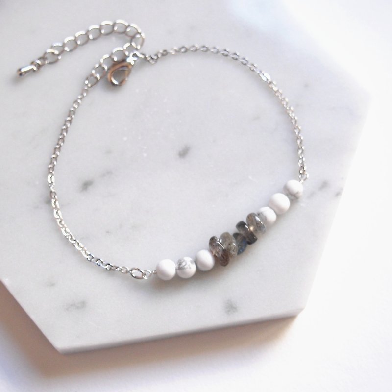Simple temperament, natural moonstone, white turquoise, rhodium plated copper bracelet, gift - Bracelets - Gemstone Gray