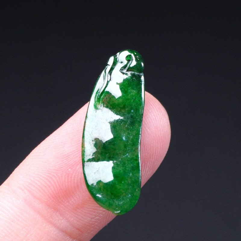 アイスジェイド オールドピット グリーン翡翠 福豆 | ルース | 天然ミャンマー産翡翠A貨 | ギフト - チャーム - 翡翠 グリーン