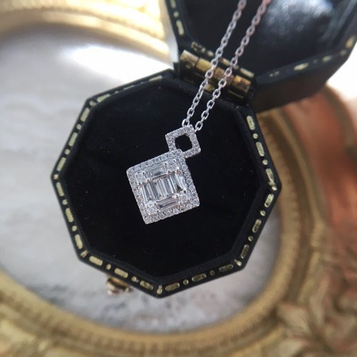 Joiel Fine Jewelry Designs 18K金簡金鑽石吊墜- 連鏈 方形設計