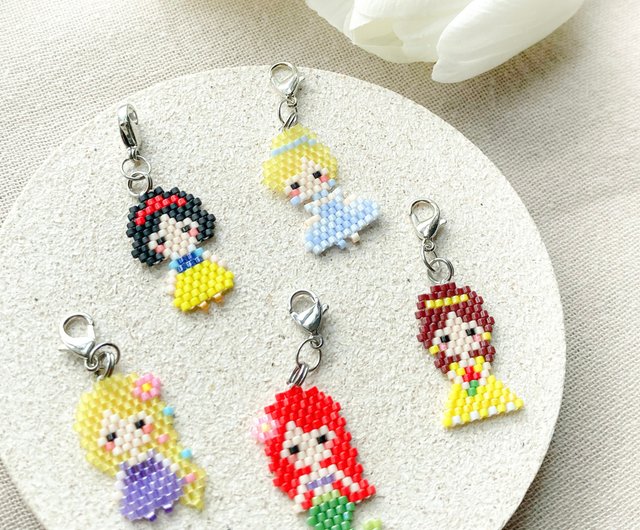 Japanese bead pendant Princess Collection - Shop merryjamstudio Necklaces -  Pinkoi