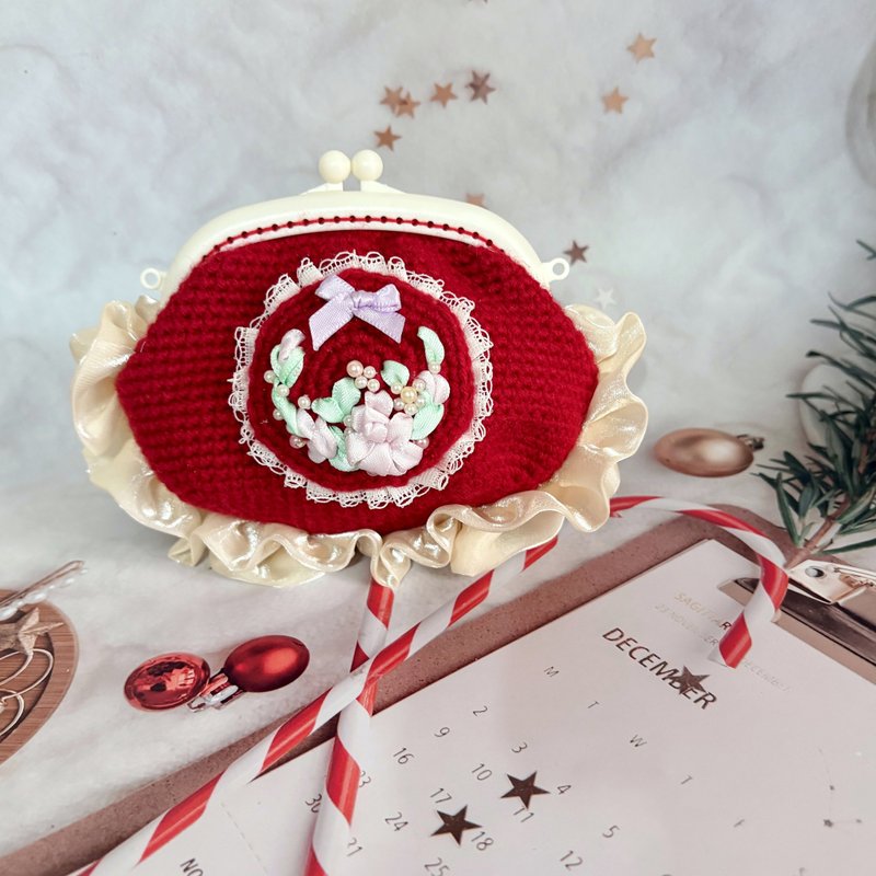 法式刺繡口金包 / 重工裙邊珠繡 手工編織  零錢包 小包 錢包 - 零錢包/小錢包 - 其他材質 紅色