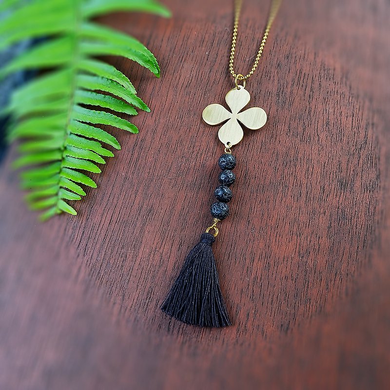 Flower brass with volcanic stone and tassel necklace (product code : ne002) - สร้อยคอ - ทองแดงทองเหลือง สีดำ