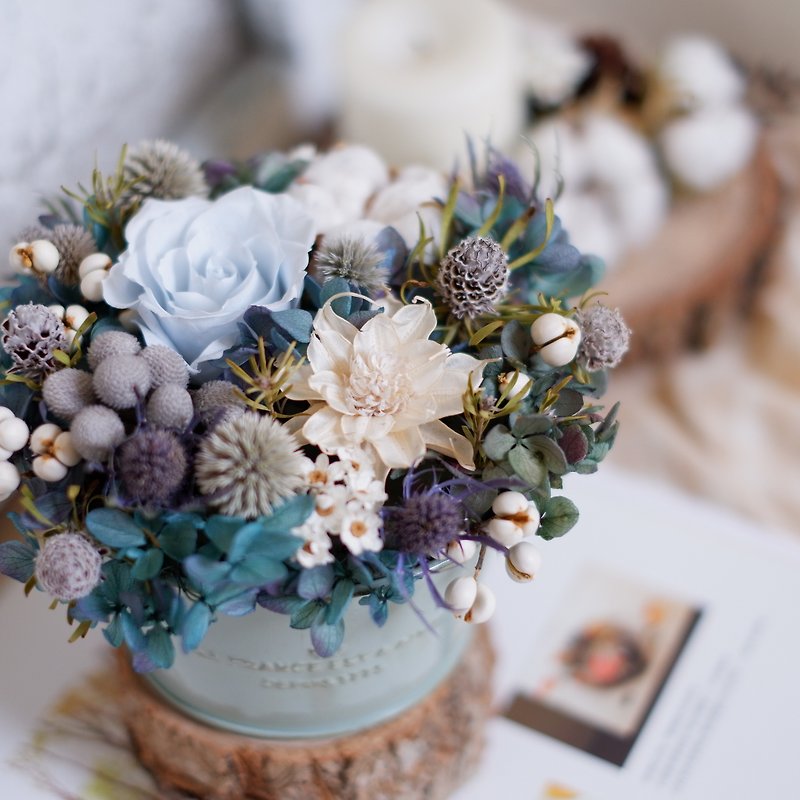 Unfinished | Dream blue cotton not withered roses not withered hydrangea immortalized flower pot flower gift gifts Home Furnishing props office healing small objects Christmas gift exchange spot - ของวางตกแต่ง - พืช/ดอกไม้ สีน้ำเงิน