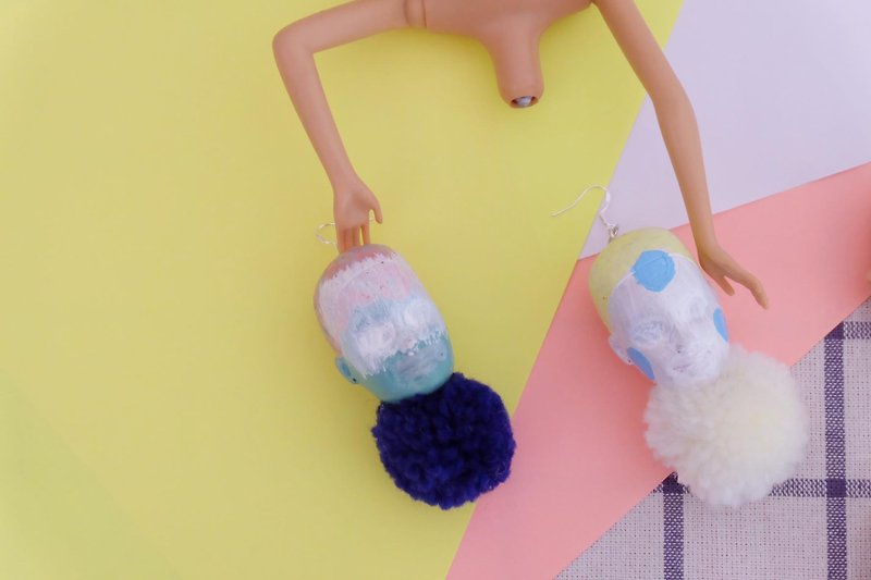 Barbie head Tassel Earrings /vintage doll/gothic/punk / Hip hop/weirds/style - ต่างหู - ซิลิคอน สีน้ำเงิน