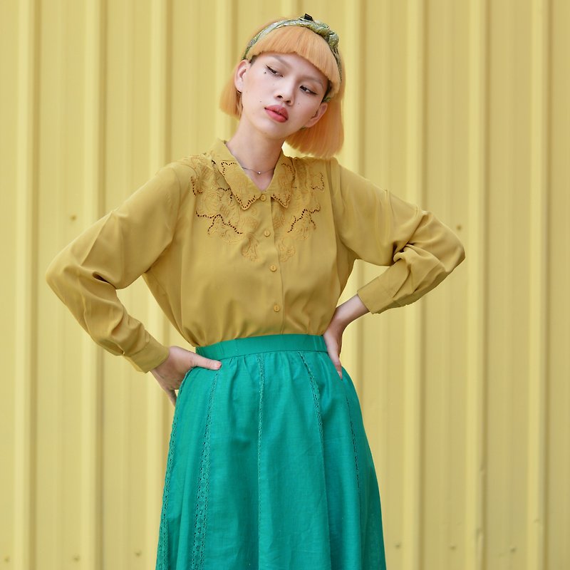 Matcha Frozen | Long Sleeve Vintage Shirt - เสื้อเชิ้ตผู้หญิง - วัสดุอื่นๆ 
