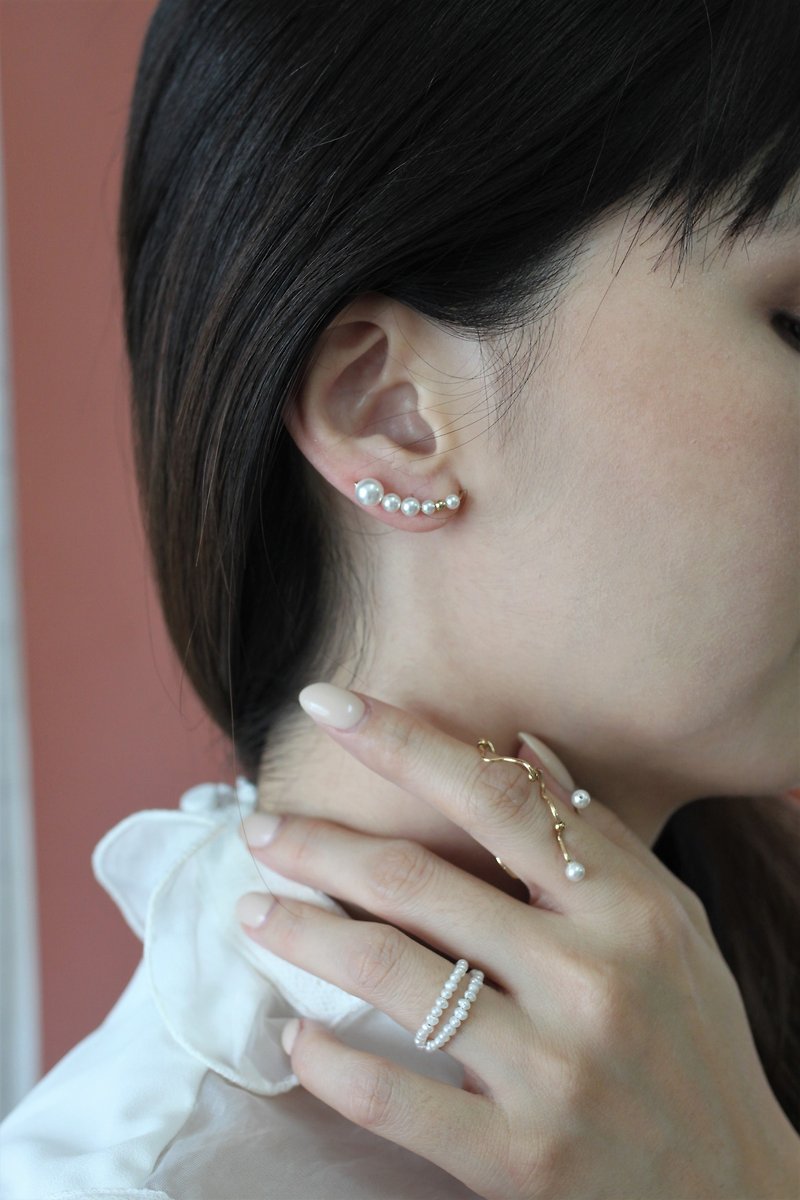 【母親節禮物】優雅經典Swarovski珍珠無痛耳環夾 - 耳環/耳夾 - 寶石 白色