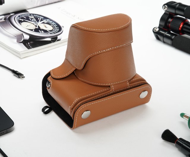 対応機種：LEICA Q3用 ハンドエンボスレザーカメラハーフケース