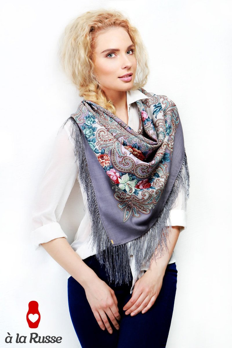 Pavlovo Posad Russian Shawl 100% Wool Scarf 125x125 cm Wrap Silk Fringe 1437-1 - ผ้าพันคอ - ขนแกะ หลากหลายสี