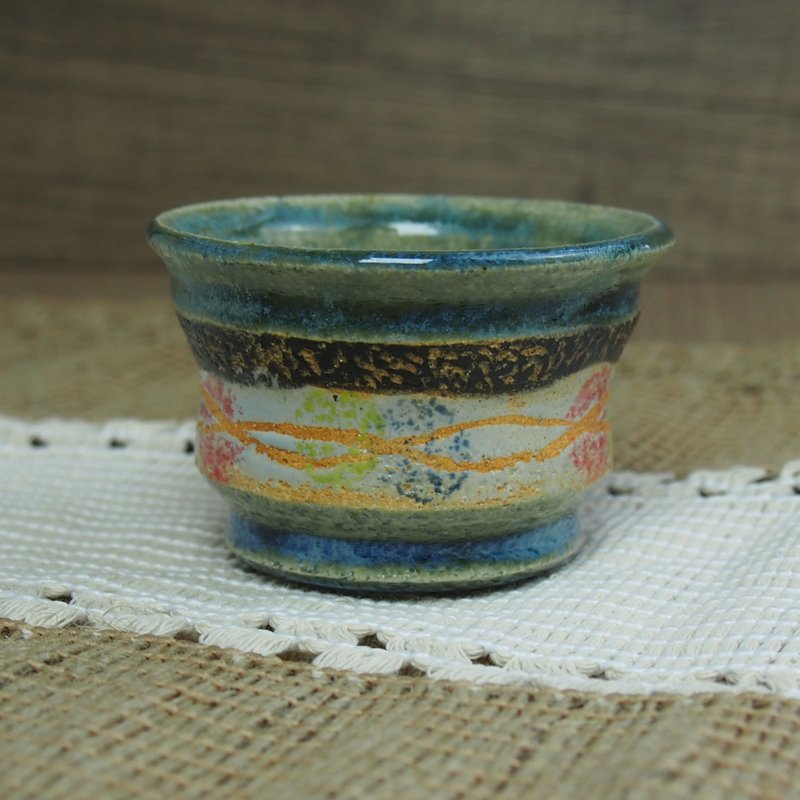 slow pottery. Handmade Ceramic Flower Pot / Showa Series - เซรามิก - ดินเผา หลากหลายสี