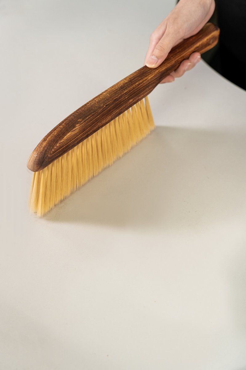 Islandoffer wooden handle soft brush dusting brush cleaning brush (1pcs) - Other - Wood Gold