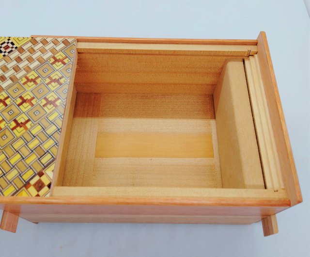 からくり小箱 No.6 寄木細工のひみつ箱｜「パズル要素」を組み込んだ