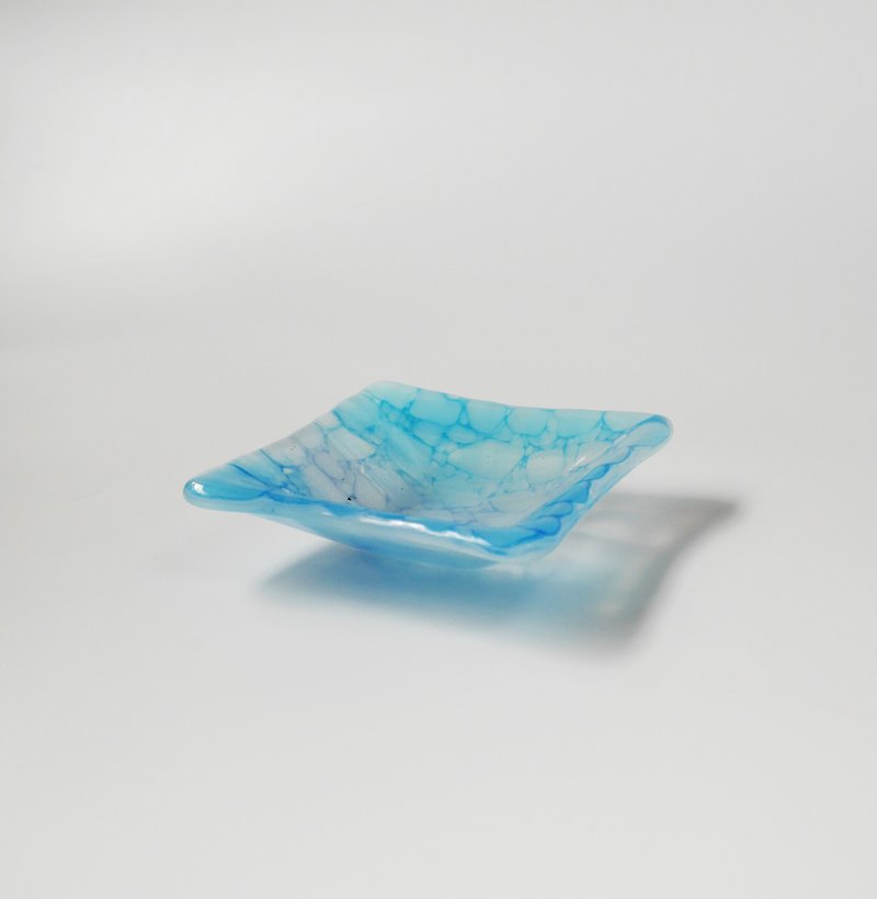 แก้ว จานและถาด สีน้ำเงิน - Square Dish (#SQ9_Crystalline Collection)