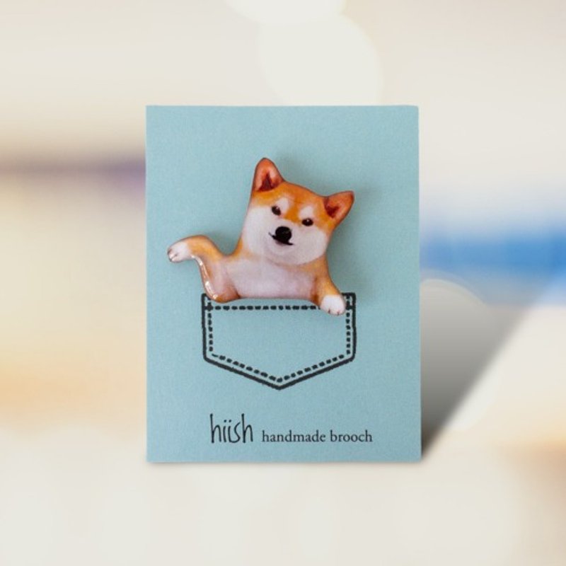 柴犬のポケットブローチ(お手) - ブローチ - プラスチック 