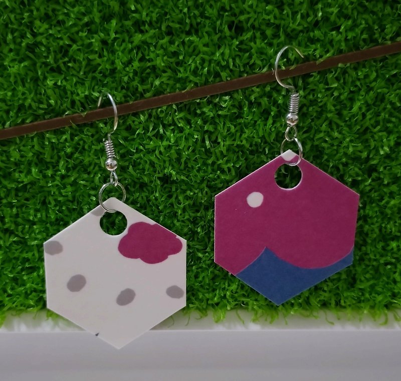 sou.sou series.Smiling hexagon 2 - Earrings & Clip-ons - Eco-Friendly Materials Multicolor