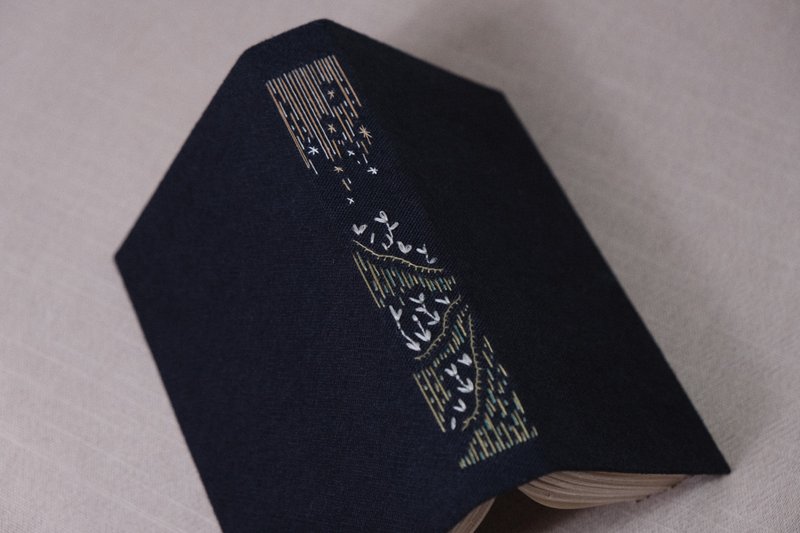 Hand-stitched embroidery book_Yougu/blank inside pages - Notebooks & Journals - Cotton & Hemp Gray