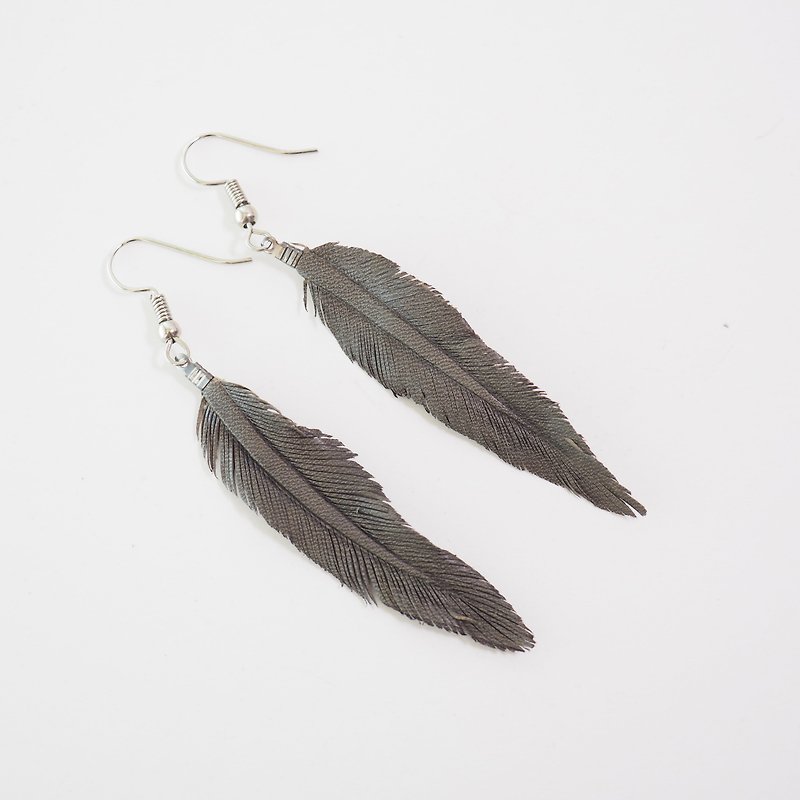 Leather Crave Earring Feather design - Warm Gray - Earrings & Clip-ons - Genuine Leather Gray