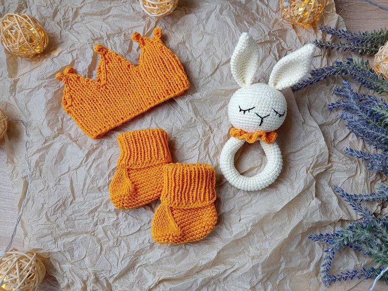 Gift box for children's set orange / rodents in the form of hare, crown, booties - 彌月禮盒 - 棉．麻 橘色