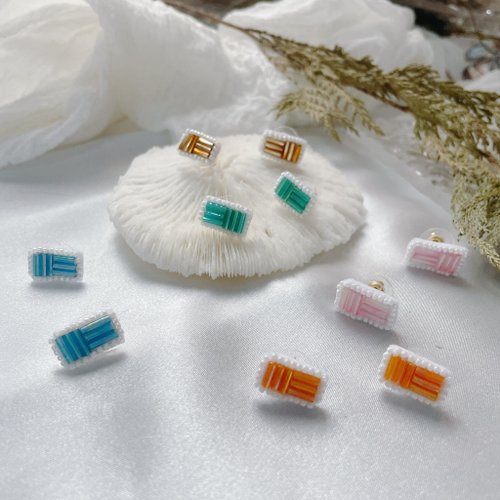 YUU YUU LAB 手作刺繡//小糖粒耳環//可改夾式