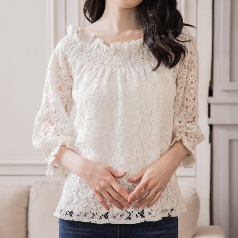 簍空繡花蕾絲兩穿上衣  白 - 女上衣/長袖上衣 - 聚酯纖維 白色