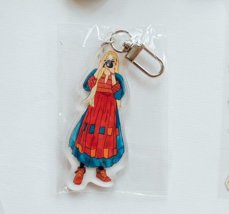 Afghan Embroidery Dress Girls Acrylic Pendant - พวงกุญแจ - พลาสติก หลากหลายสี