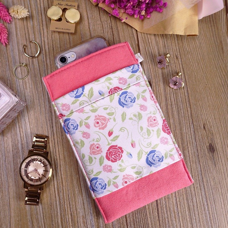 SMALL FLORAL【GOLDEN PINK】OM CLEANING-FIBER CELL PHONE POUCH SUMMER-LIMITED - เคส/ซองมือถือ - ไฟเบอร์อื่นๆ สึชมพู