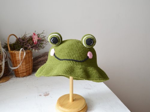 Crochet cute frog bucket women men Custom green knitted funny