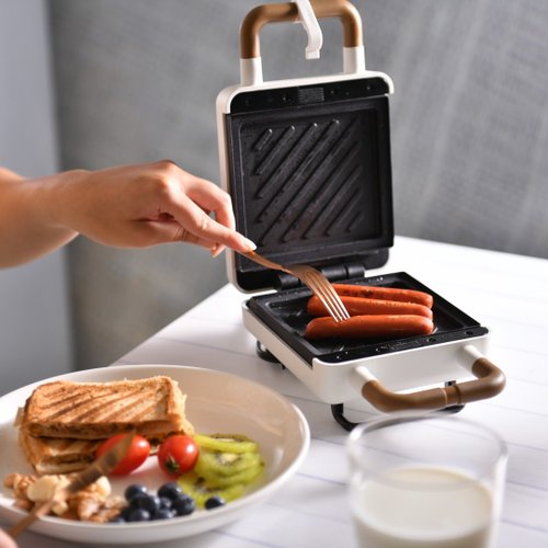 MATURE Double Tray Hot Pressed Sandwich Waffle Maker CY-1623 - Shop MATURE  Kitchen Appliances - Pinkoi