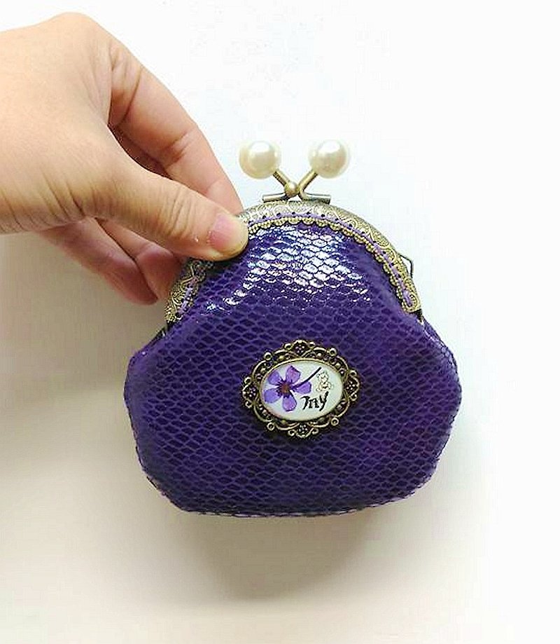 【MY。手作】Leather Kiss lock coin bag / personal monogram frame purse / coins bag / personal monogram - Coin Purses - Genuine Leather Purple