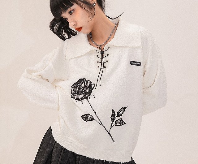 ZiziFeiレトロな日本の白いセーターの女性の怠惰な秋と冬のポロカラー