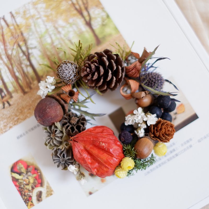 To be continued | General Fruit Dry Flower Mini Palm Wreath Shooting props Wall Decorations Gifts Gifts Wedding Arrangements Office Small Objects Home Exchange Gifts Christmas Spot - ของวางตกแต่ง - พืช/ดอกไม้ หลากหลายสี