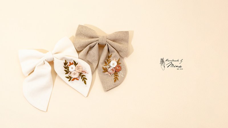 Handmade by Mina [French hand-embroidered hair clip] Elegant rose vine hand-embroidered hair clip - เครื่องประดับผม - ผ้าฝ้าย/ผ้าลินิน 