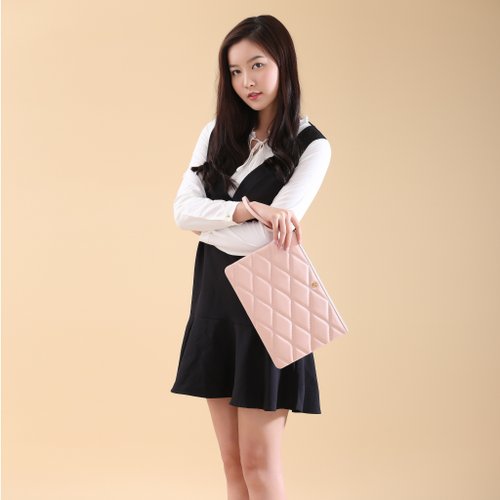 BYENJOY Maisy 羊皮間綿手抓包 原創設計