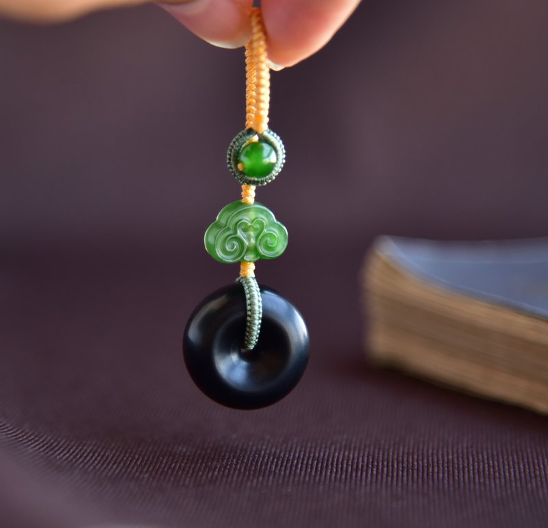 [An Mo] Natural Hetian Jade Xinjiang Mo Jade Peace Buckle Simple Zen Pendant - Charms - Jade Black