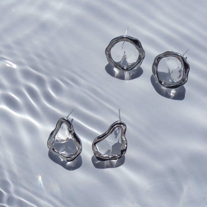 Summer Ice crystal sterling silver earrings - ต่างหู - เงินแท้ สีเงิน